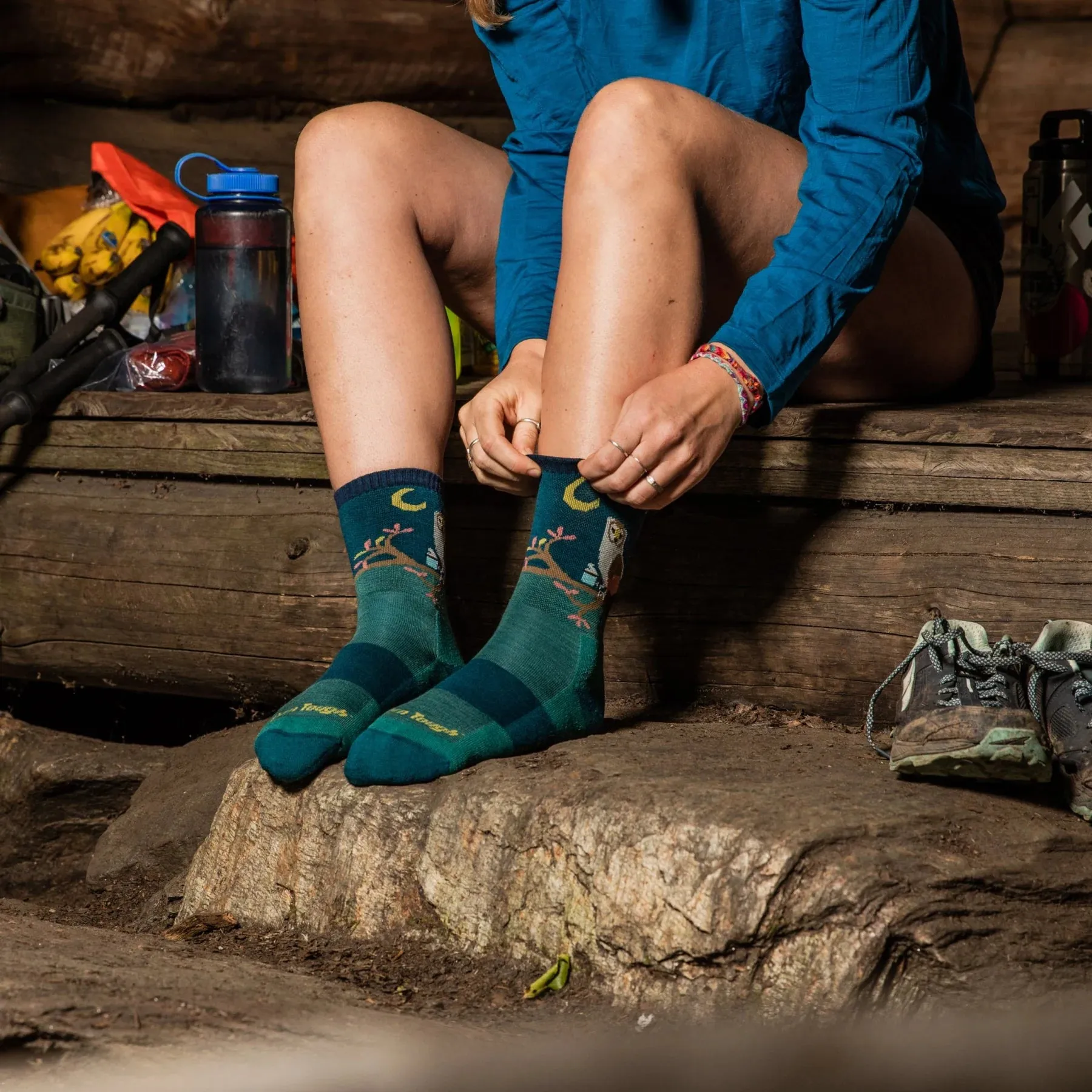 Darn Tough Women's Critter Club Micro Crew Lightweight Hiking Sock - Teal